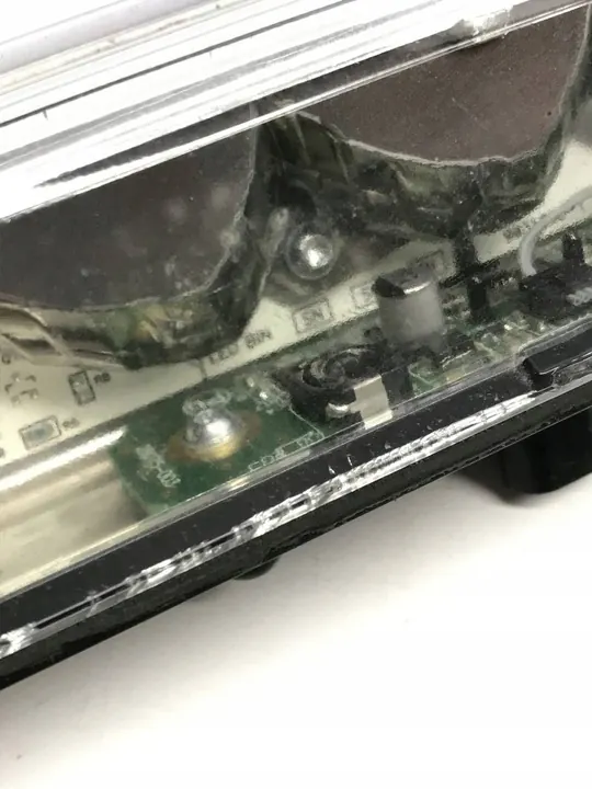 Mercedes-Benz GL X164 2007 Linker LED Dagrijlicht A1649060351 image 9