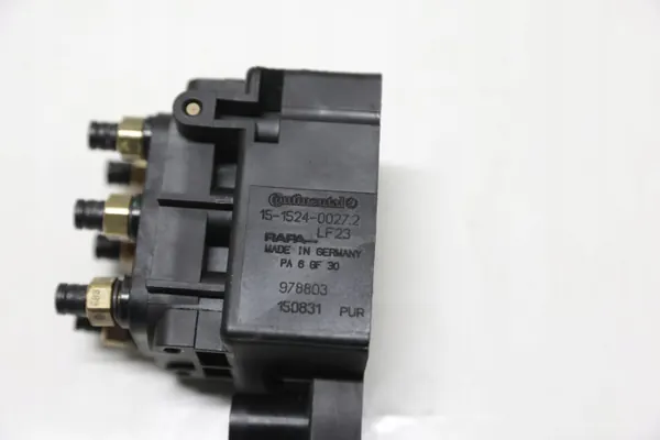 Barra distribuidora suspensão ar Porsche Touareg OEM 15-1524-00272 image 4