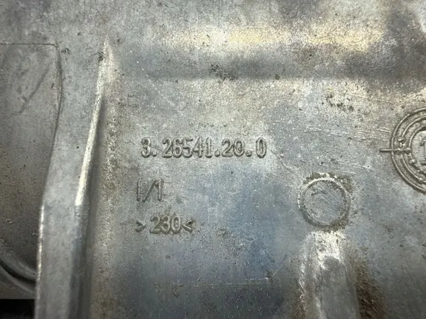 Pompe à eau OEM 32382249 - Pièce Volvo OE d'occasion image 8