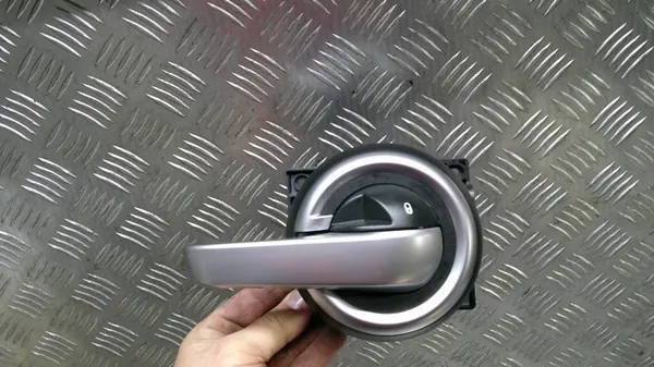 Fiat 500X voor rechter binnen deurhendel OEM image 2