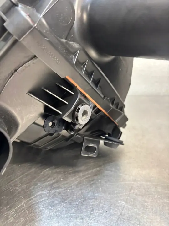 Luftfiltergehäuse OEM 165009078R für Renault Trafic image 3