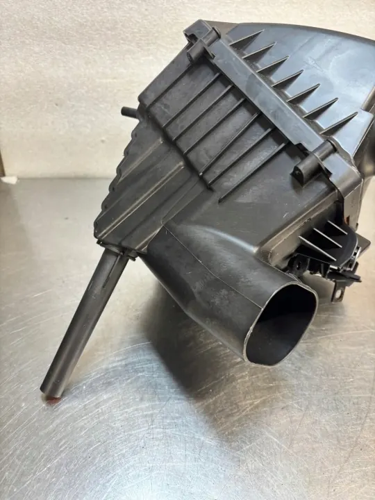 Luftfiltergehäuse OEM 165009078R für Renault Trafic image 4