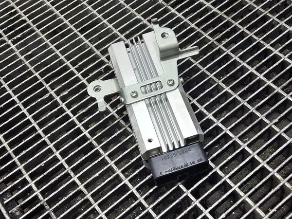 NISSAN JUKE F15 Module de Pompe à Essence 1.6 17001-1KA1A image 3