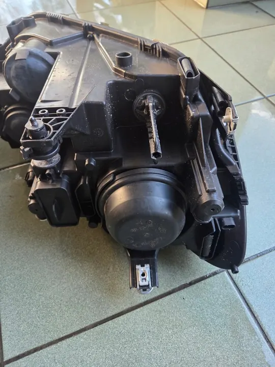 Faróis VW Touran 5TB 2015 H7 OEM 5TB941005A 5TB941006A image 7