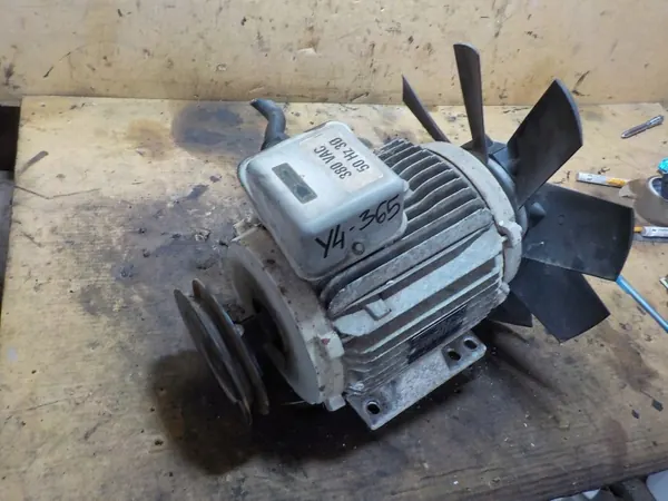 Motor ventilador Thermo King OEM SILNIK ELEKTRYCZNY - Usado image 3