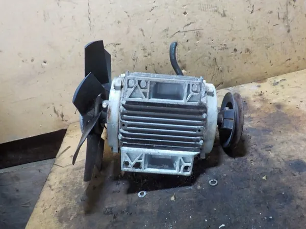 Motor ventilador Thermo King OEM SILNIK ELEKTRYCZNY - Usado image 5