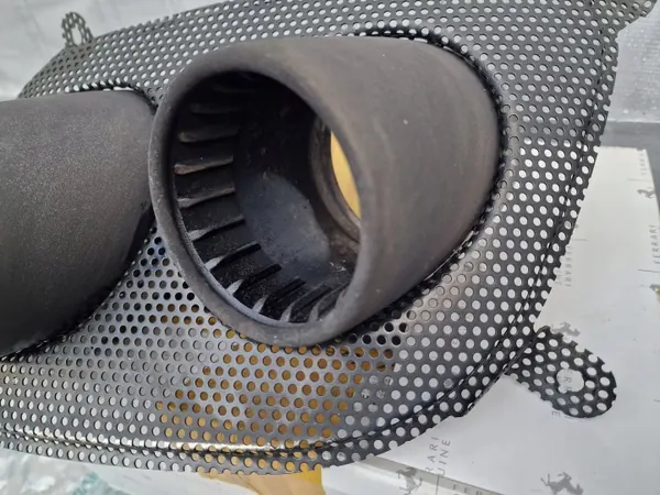 Ferrari GTC4 Lusso Uitlaatpunt OEM 000761929 Links Achter image 4