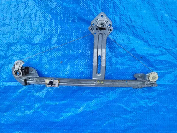 OPEL Meriva A Elevador de vidro traseiro esquerdo 93367905 image 2