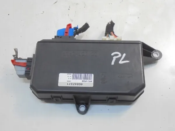 Módulo control puerta Fiat OEM 46842371 - Usado image 6
