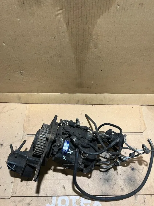 Bomba de inyección Lucas OEM f8qLIn03 - Estado usado image 2