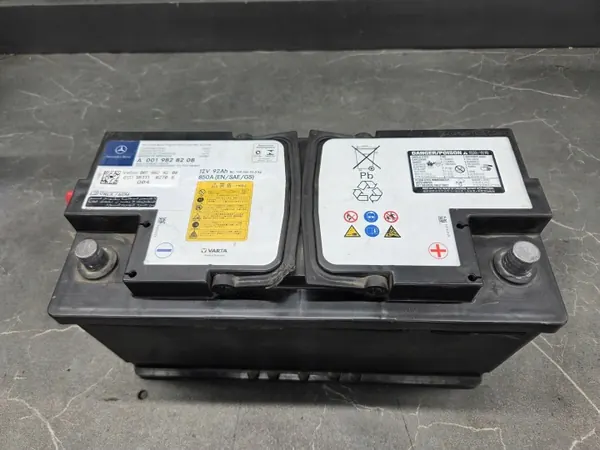 OEM 544402044 Batterie Varta 12V 44Ah 440A image 2