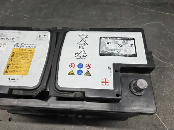 OEM 544402044 Batterie Varta 12V 44Ah 440A image 3