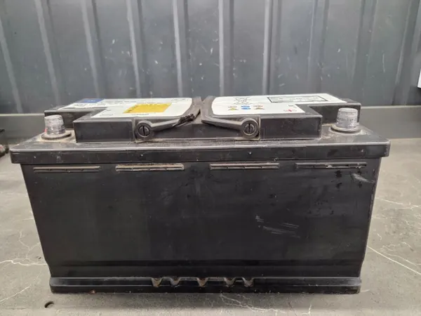 OEM 544402044 Batterie Varta 12V 44Ah 440A image 4