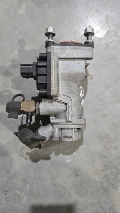 Wabco hoofdremklep OEM 0044313806 voor Atego image 2