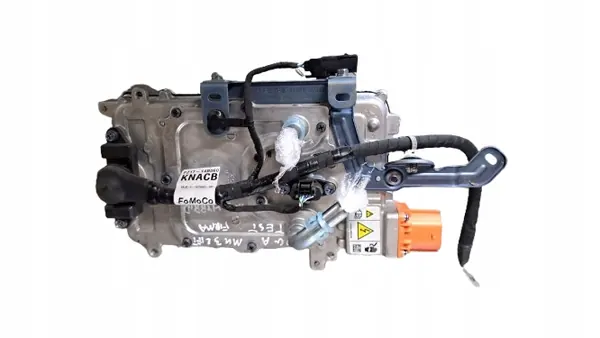 Spänningsomvandlare Ford Kuga MK3 OEM PZ18-14G646-AC image 2
