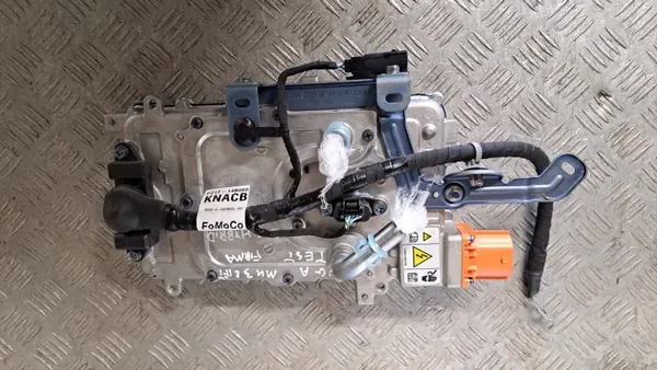 Spänningsomvandlare Ford Kuga MK3 OEM PZ18-14G646-AC image 3