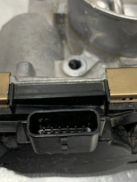 Corps de papillon Mitsubishi Outlander IV OEM 6RA60 image 3