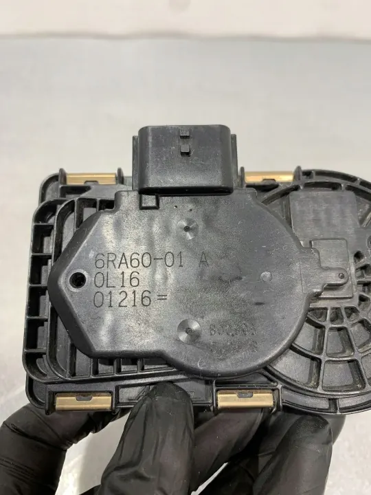 Corps de papillon Mitsubishi Outlander IV OEM 6RA60 image 4