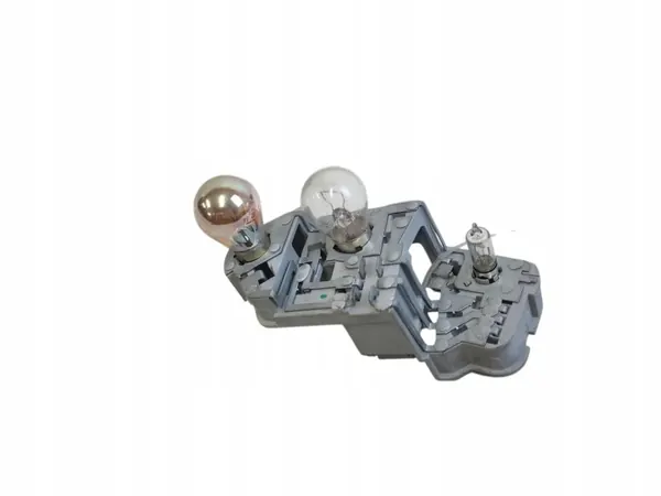 Connecteur Feu Arrière VOLVO V60 21498009 2.0L Diesel 2012 image 2
