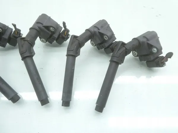 MERCEDES CLA W118 1.3 Bobina de encendido A2829062100 image 3