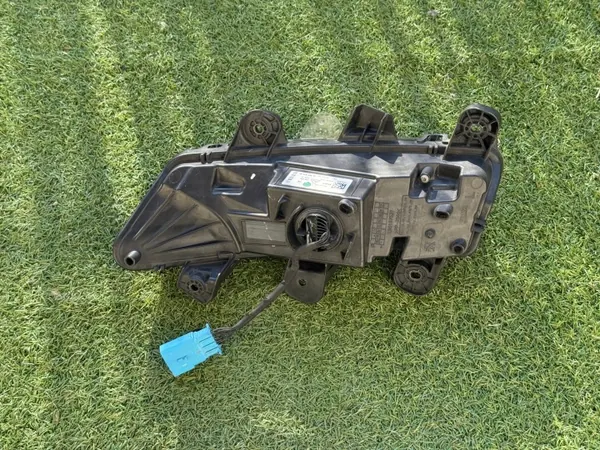 OEM 9836231080 Linker DRL-lamp voor Peugeot 5008/3008 image 3