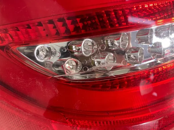 Linker achterlicht Mercedes W246 EU image 3