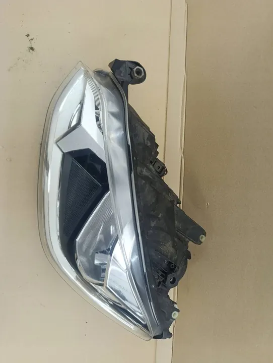 Vasen etuvalaisin Volkswagen Up LIFT 2016-2024 1S1941015AA image 6