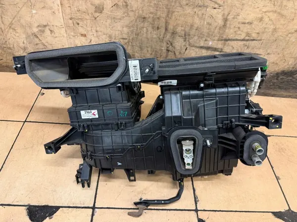 Suzuki Baleno II lämmitysydin OEM 4432702960 image 4