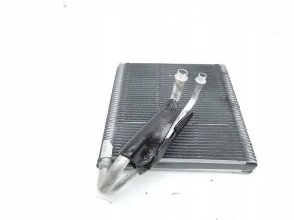 Audi Q2 2017 A/C-lämmitysydin OEM AMD146811 image 5