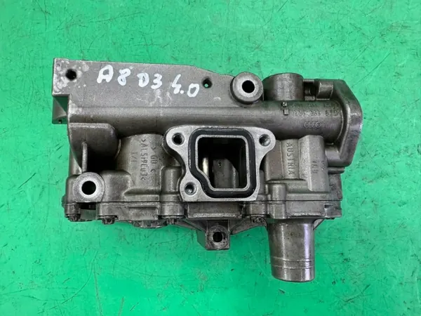 Pompe à huile OEM 057115105L pour Audi A8 D3 4.0 TDI V8 image 2