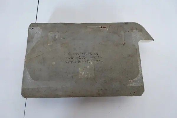 Couvercle Pompe de Serrure Mercedes R230 SL OEM 2308000235 image 2