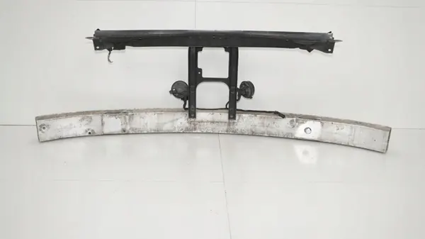 Viga de parachoques delantera OEM 360200781 Mercedes W164 image 4