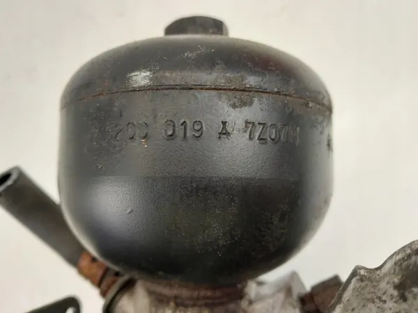 Pompe à vide de frein OEM 006-V95-151D - Honda OE d'occasion image 6