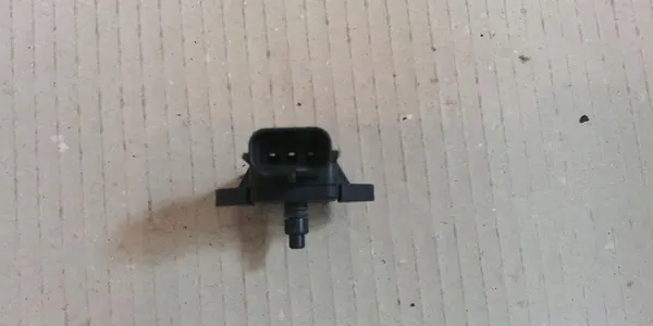 Subaru OE 22627-AA170 Intake Manifold Pressure Sensor image 2