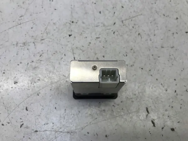 BYD USB-C Ladeanschluss OEM SA3HJ3798700W image 3