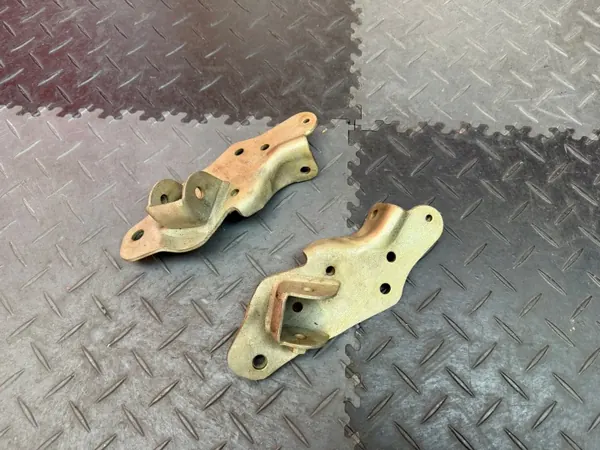 Brazo de control trasero Mitsubishi MR414359/MR414360 image 3