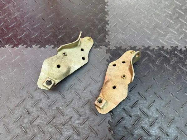 Brazo de control trasero Mitsubishi MR414359/MR414360 image 4