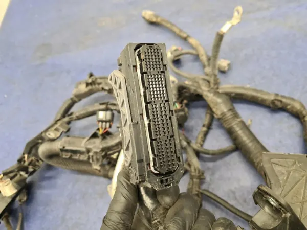 Toyota Motorharness OEM 82121-0ZQ50-F Gebruikt image 5