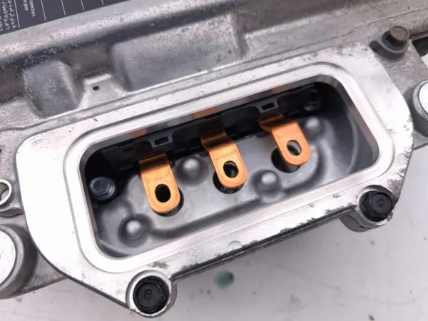 Kia Niro 2022 Onduleur / Convertisseur OEM image 9