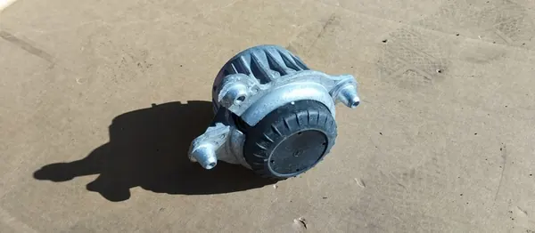 Soporte de motor Mercedes E-Class W213 A2132400700 image 3