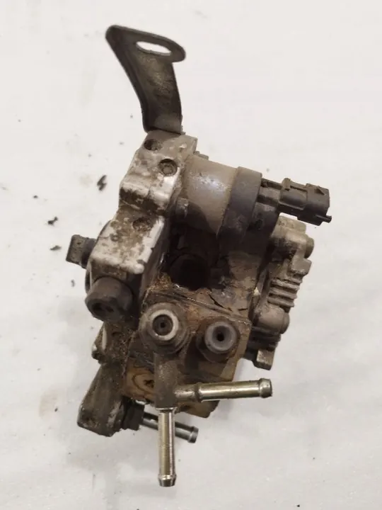 TOYOTA AURIS YARIS COROLLA 1.4 EINSPRITZPUMPE OEM image 5