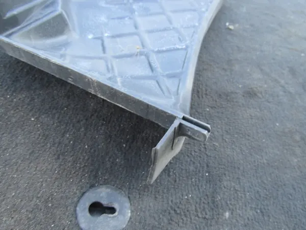 AUDI A4 B7 Cabinefilterbehuizing 8E1819641A image 5