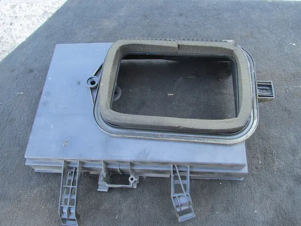 AUDI A4 B7 Cabinefilterbehuizing 8E1819641A image 8