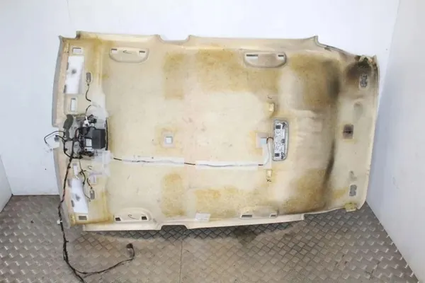Plafonnier Mercedes-Benz GLA OEM A1566908000 image 3