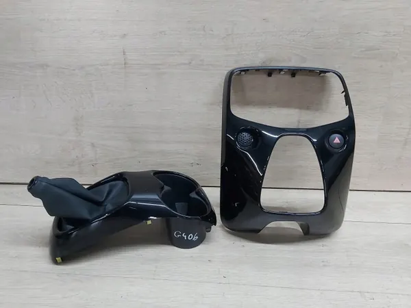 Cadre de levier de vitesse Toyota AYGO II OEM Noir image 2