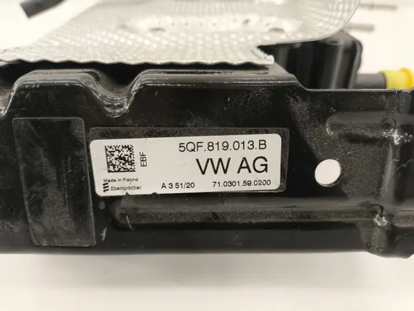 Lämmönvaihdin OEM 5QF819013B VW GTE Audi e-tronille image 6