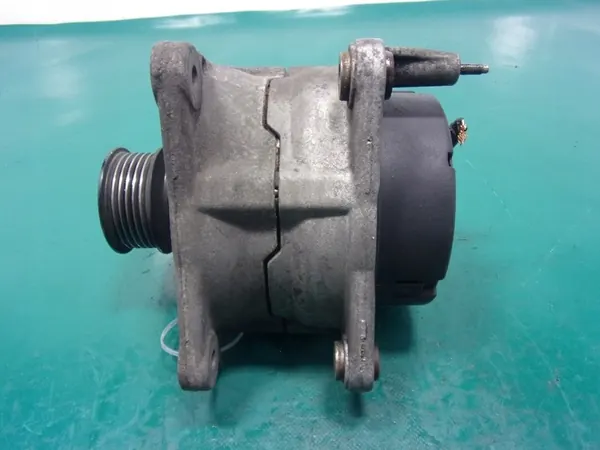 AUDI A4 B5 1.8 20V Vaihtovirtageneraattori 028903018AX image 8