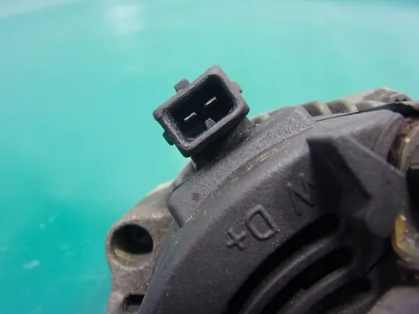 AUDI A4 B5 1.8 20V Vaihtovirtageneraattori 028903018AX image 9