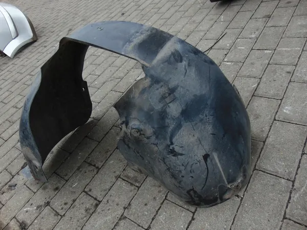 Front Left Wheel Arch VW Golf V + Plus image 10