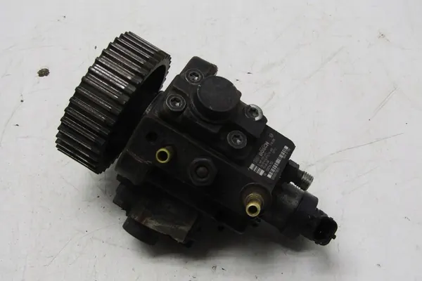 Brandstofpomp 1.6 JTD Fiat 500X image 3